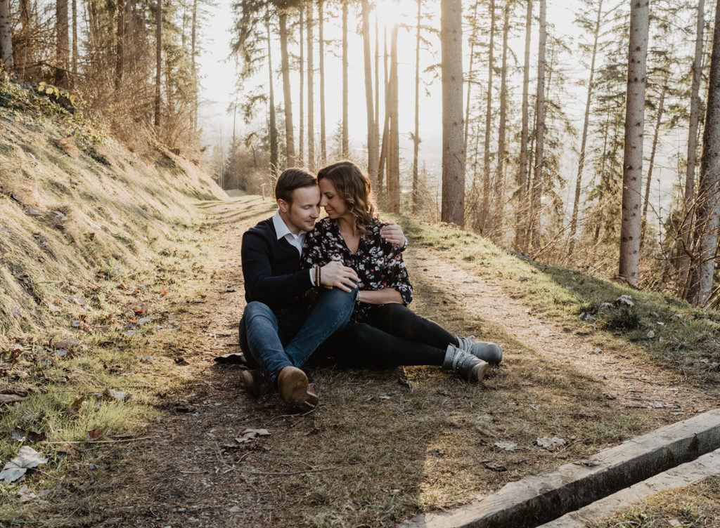 Paarshooting Verlobungsshooting Wattens Volders Fotograf Tirol