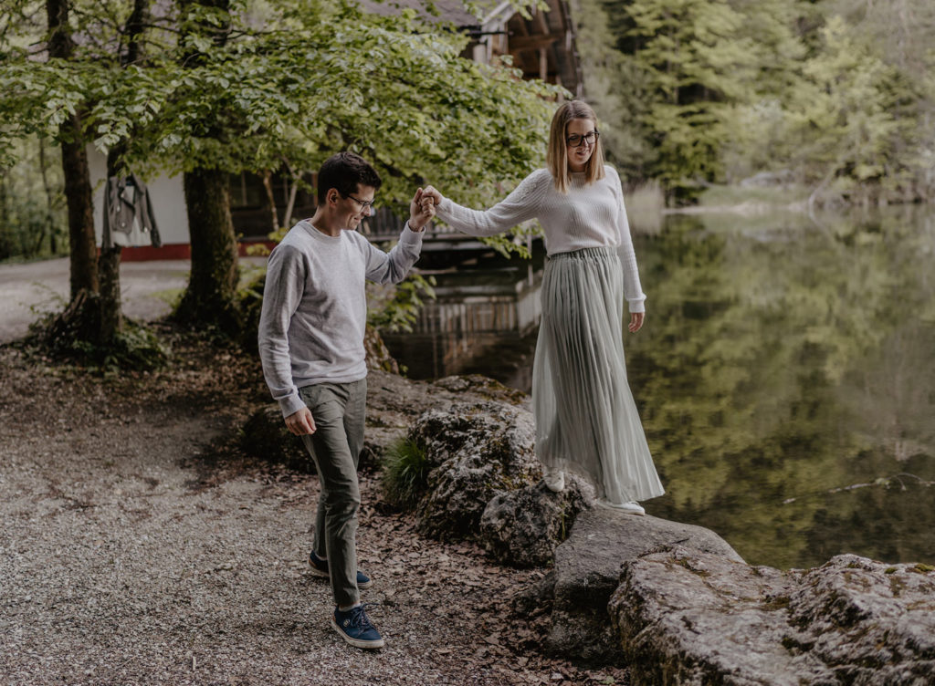 Verlobungsshooting Hochzeitseinladungen Kramsach Berglsteiner See Tirol