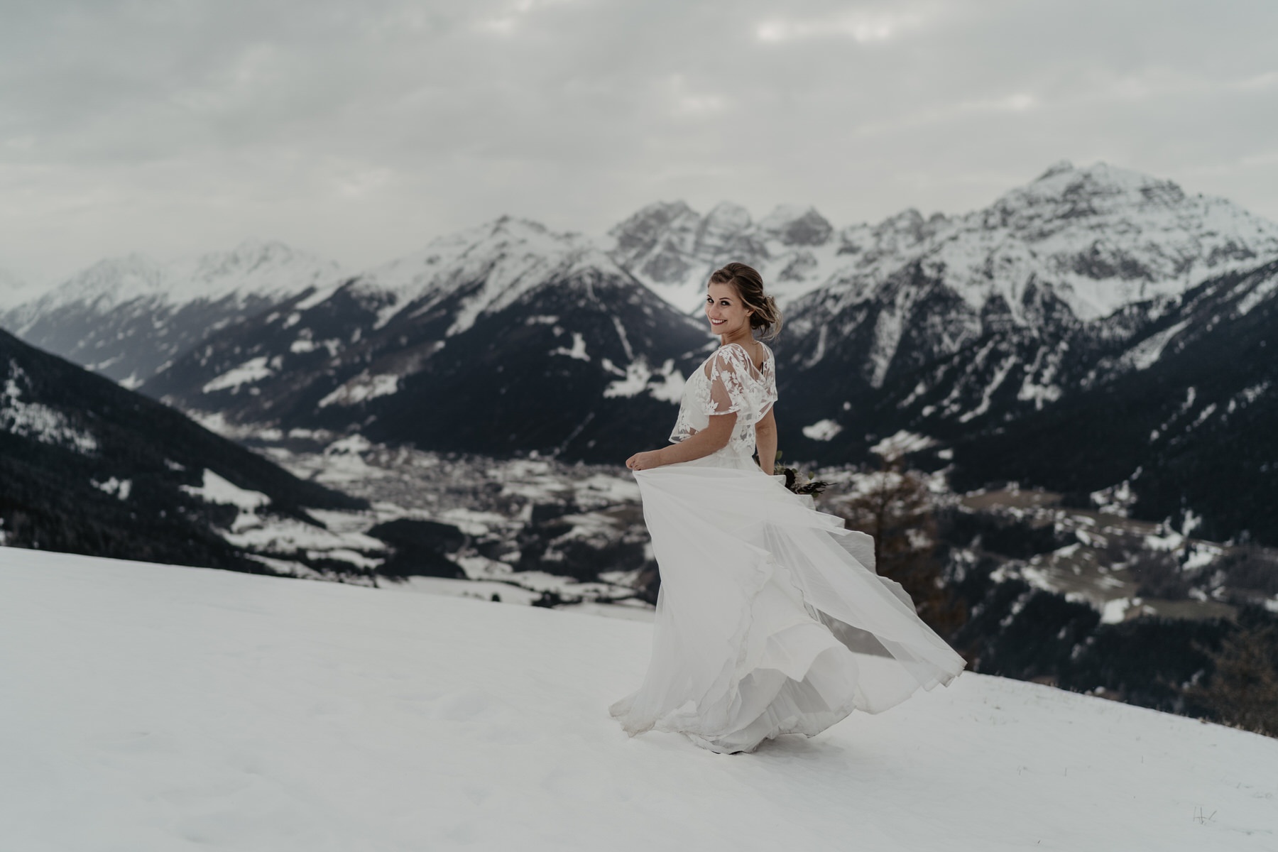 Hochzeitsshooting Winterhochzeit Tirol Stubaital Grawa Wassserfall